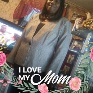 Meet your Posher, Lorine